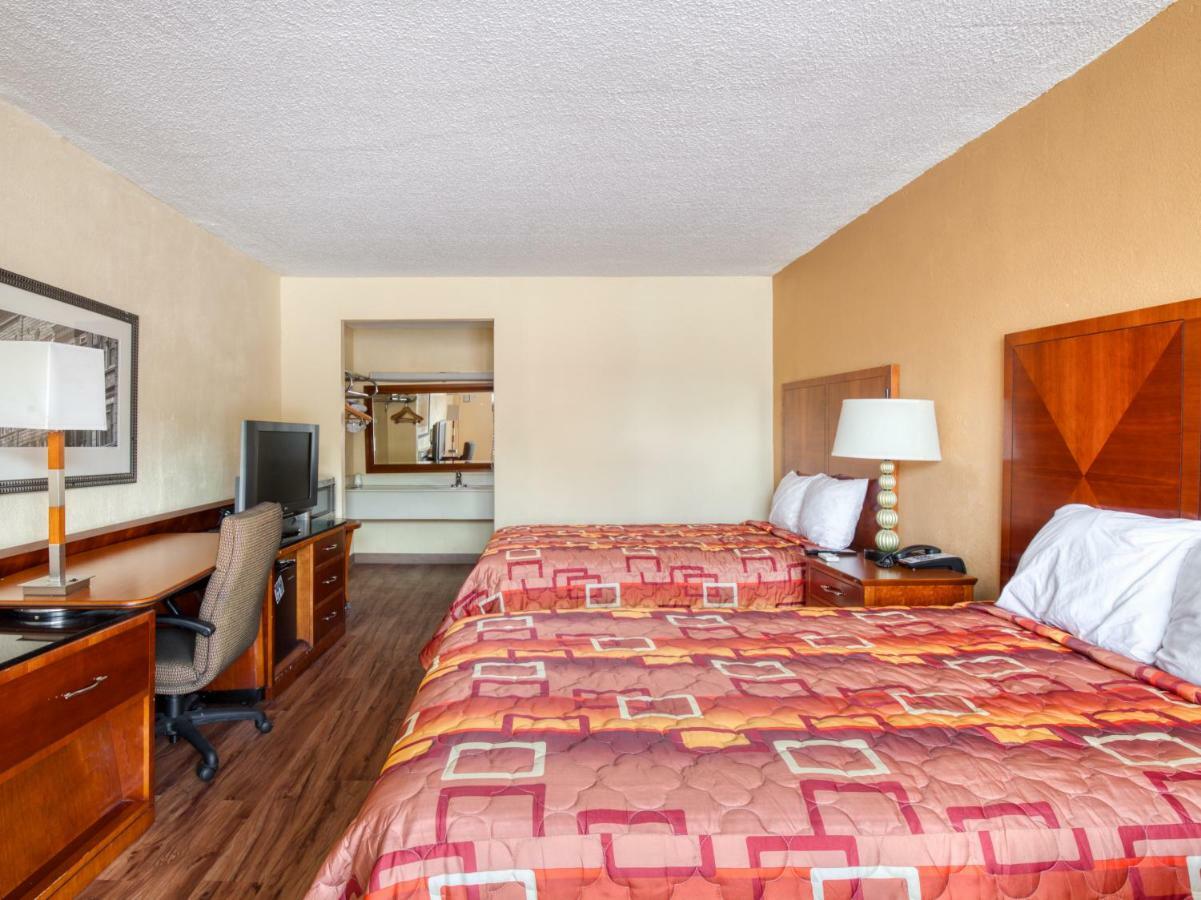Budgetel Inn & Suites 포레스트파크 외부 사진