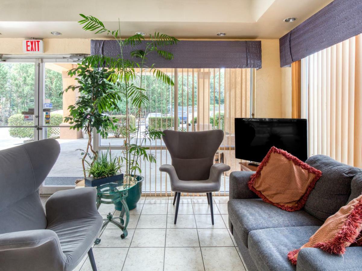 Budgetel Inn & Suites 포레스트파크 외부 사진