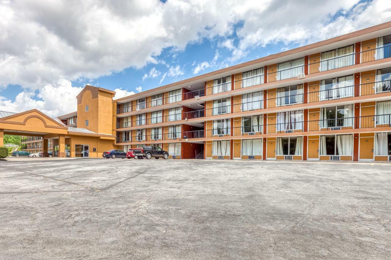 Budgetel Inn & Suites 포레스트파크 외부 사진