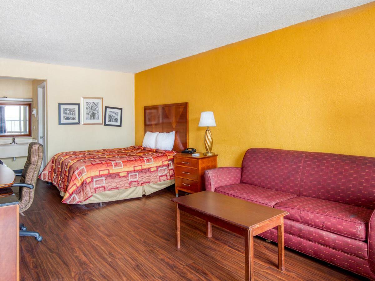 Budgetel Inn & Suites 포레스트파크 외부 사진